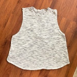 Lululemon fast as light muscle tank 4